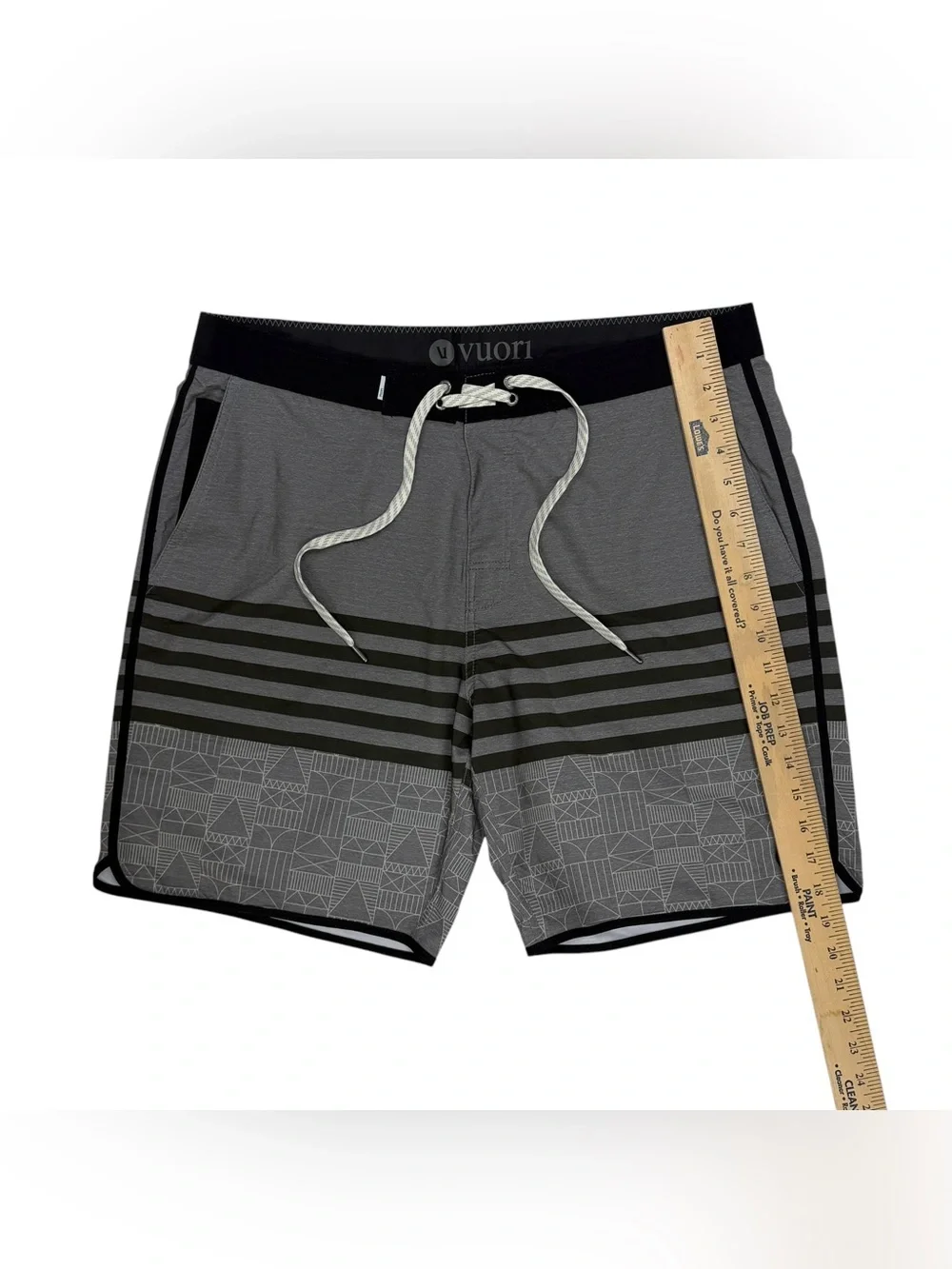 Vuori Cruise Board Shorts Mens 34 Grey 7” Performance Swim Beach Surf Trunk V314